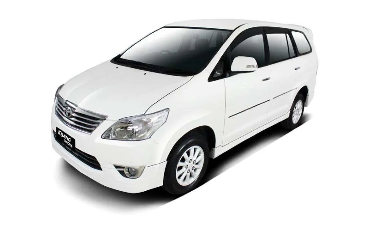 Murah, harga mobil bekas Toyota Kijang Innova dari Rp 100 juta untuk varian ini