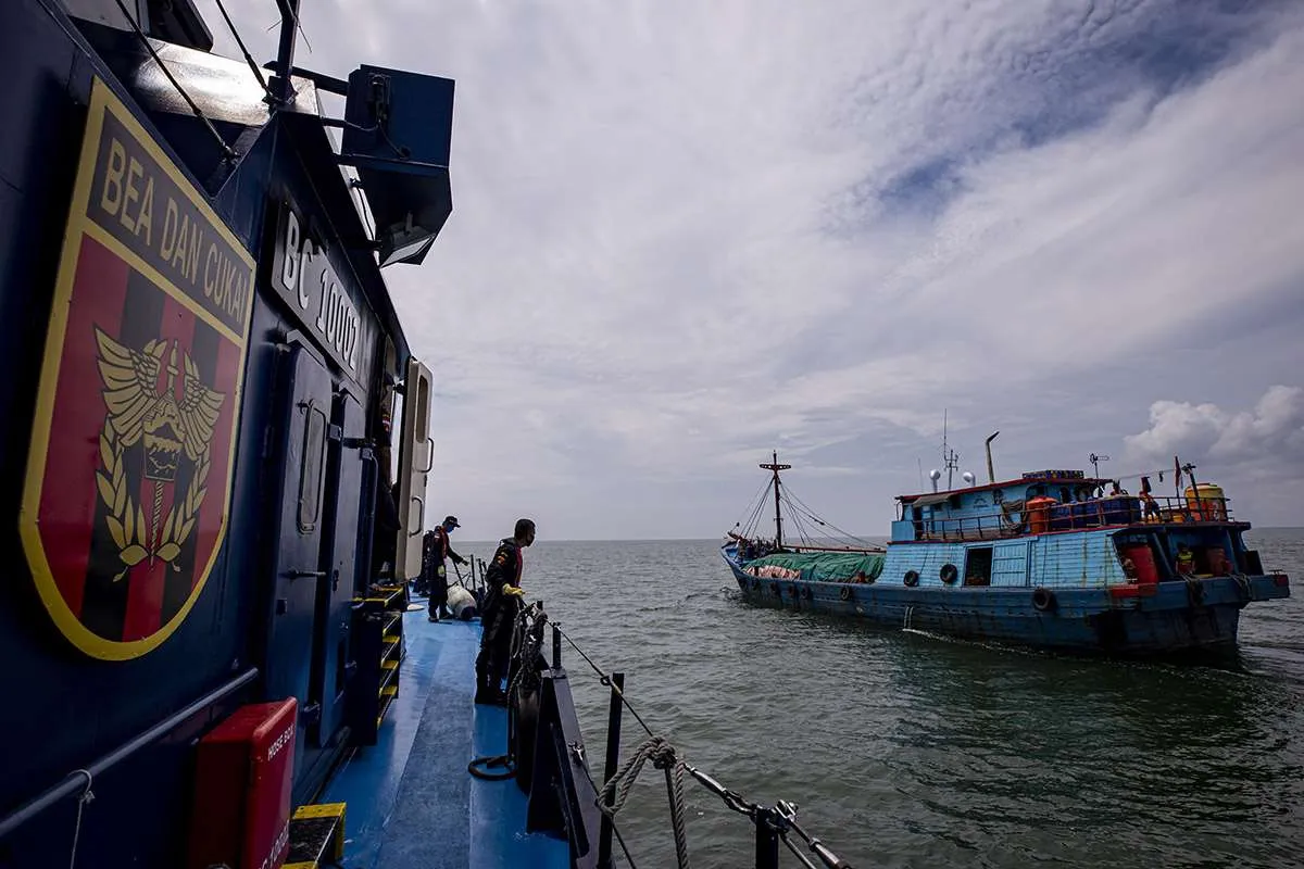 Gencarkan patroli laut, Bea Cukai amankan barang ilegal senilai Rp 285 miliar
