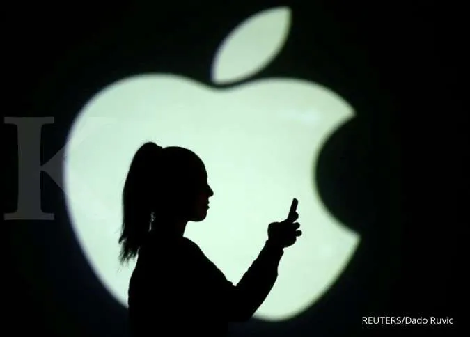 US tariffs on China-made consumer tech goods seen cutting sales, delaying upgrades