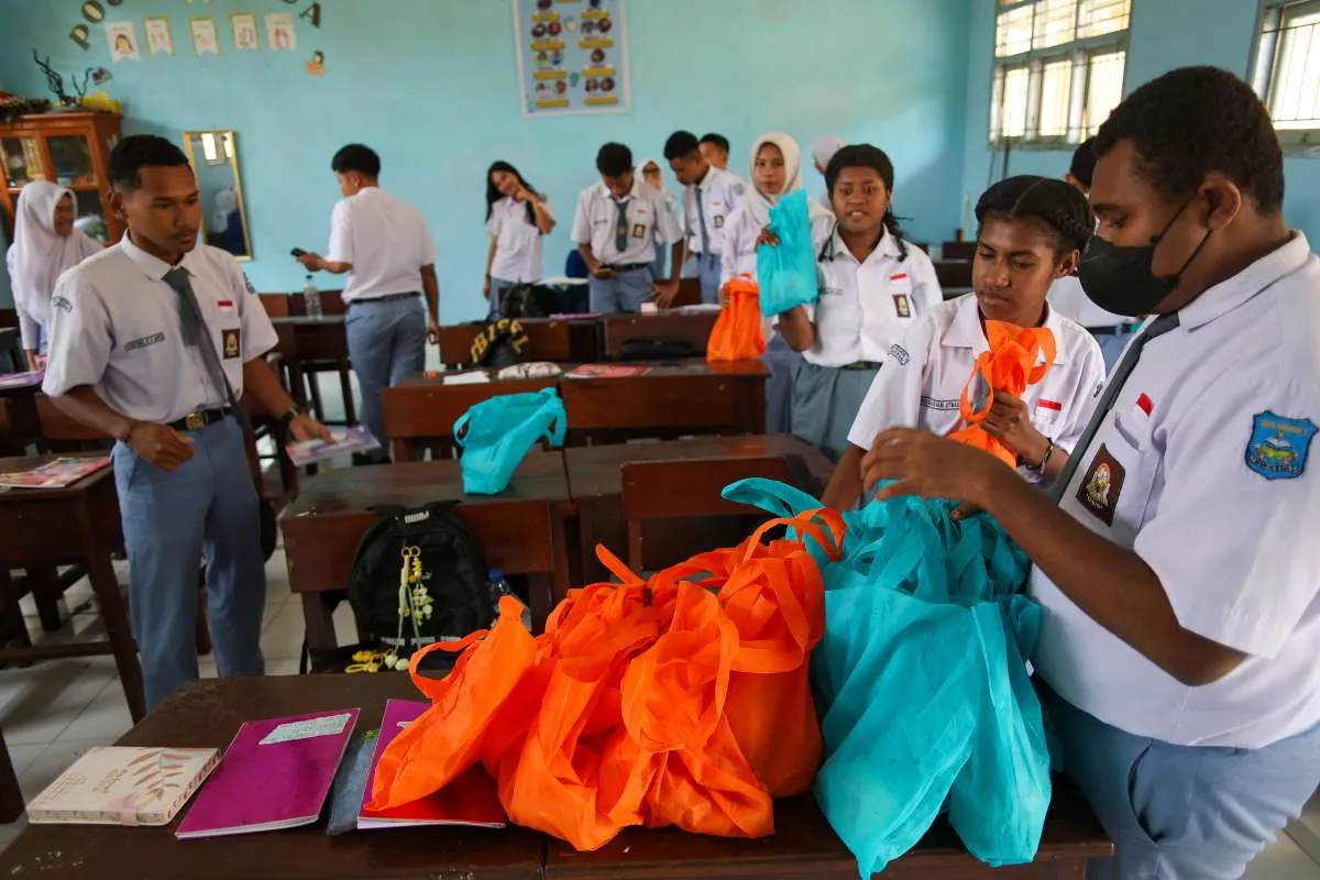 Saran Ekonom Soal MBG: Program Penting Ini, Tapi Wajib Efisiensi! 