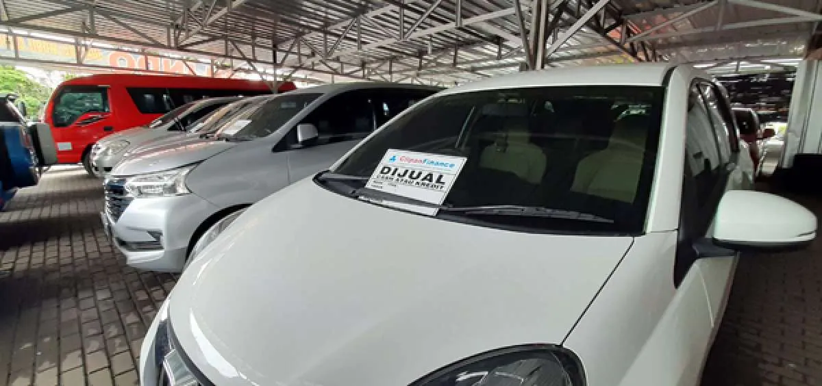 Simak deretan harga mobil bekas termurah Rp 40 jutaan, bisa ambil MPV 