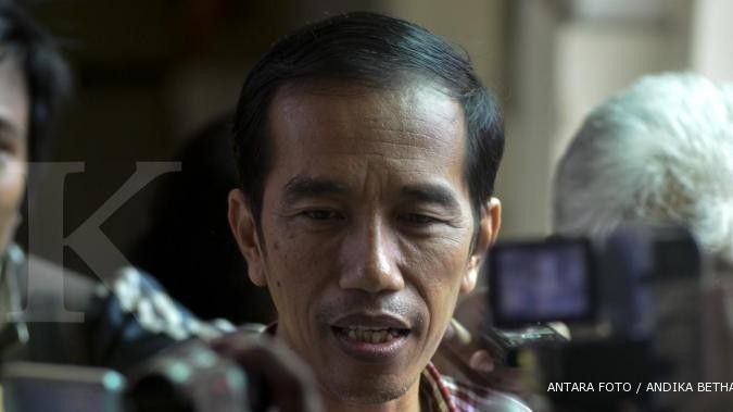 Masa tenang, Jokowi jalan ke Ancol pakai batik