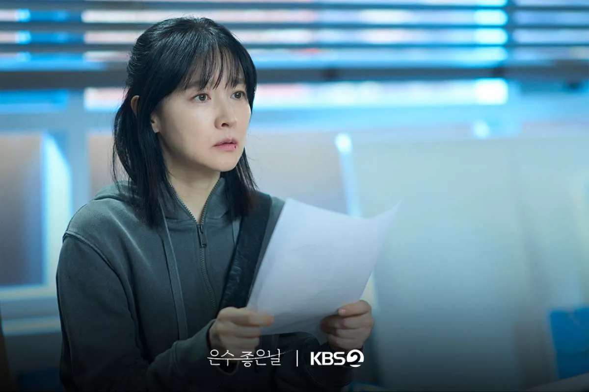 5 Drama Korea Lee Young Ae, dari Jang Geum Sampai Terbaru Walking on Thin Ice