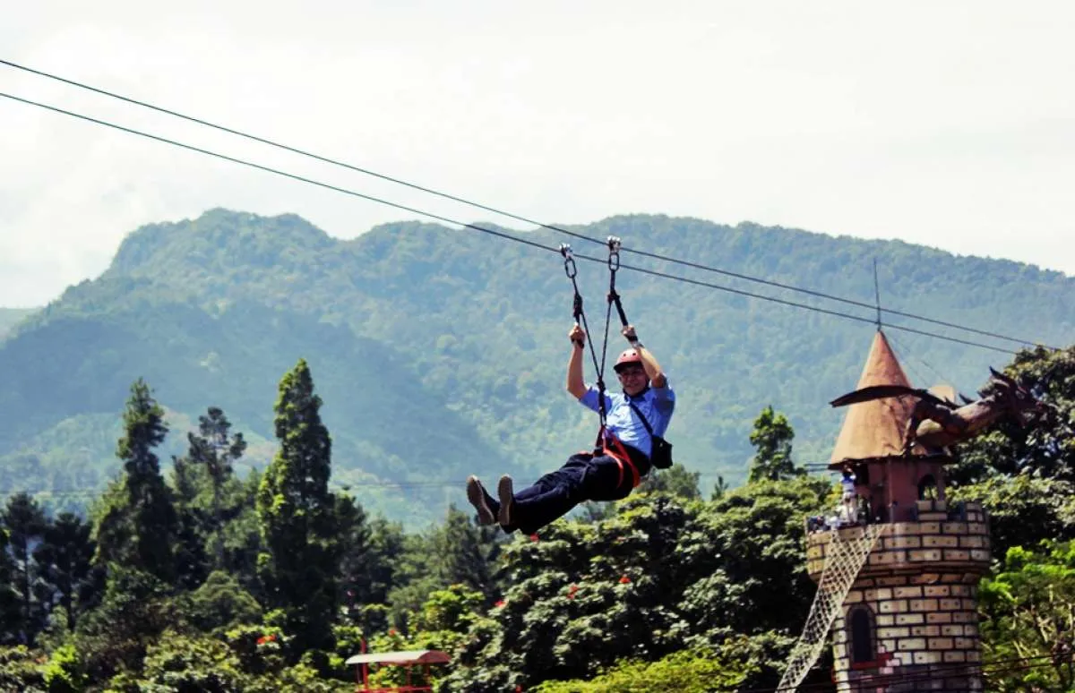 Taman Wisata Matahari, tempat rekreasi keluarga terbesar di Puncak Bogor