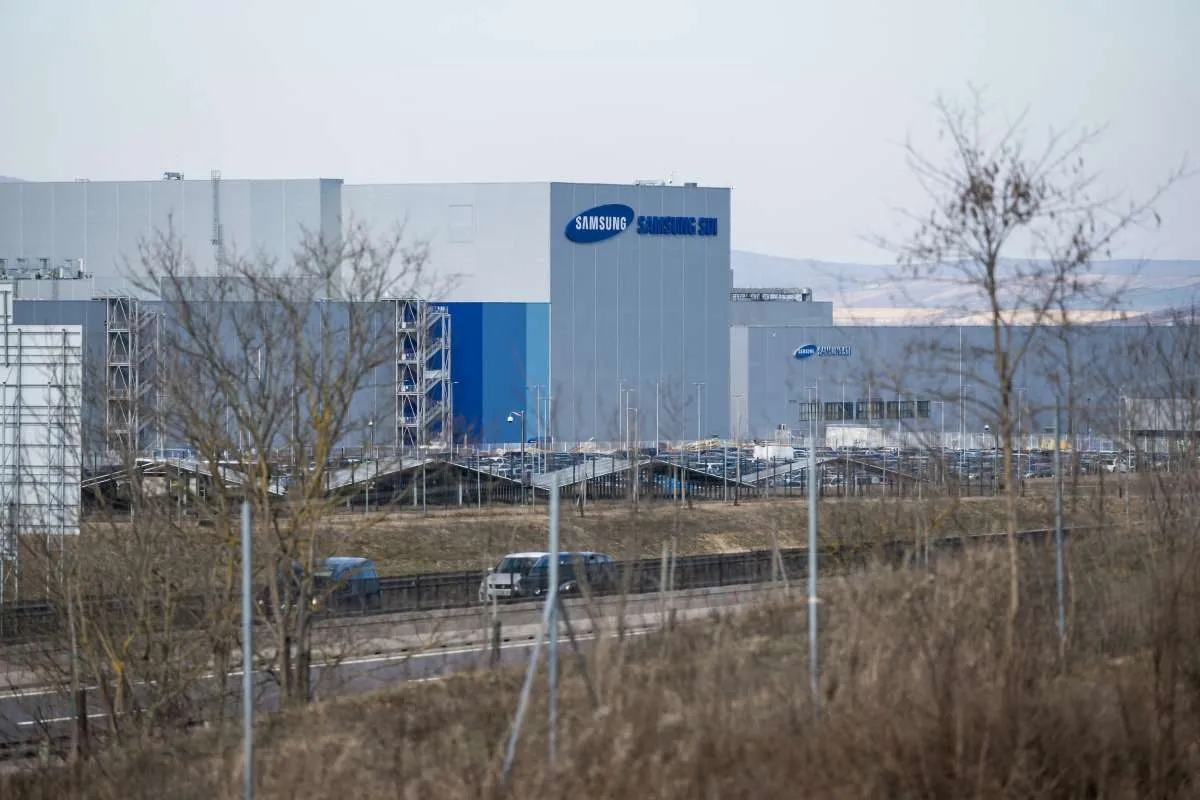 Samsung SDI Raih Kontrak Besar, Jadi Pemasok Baterai EV Mercedes