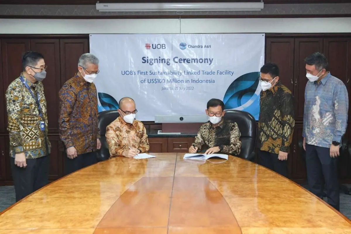 UOB meluncurkan fasilitas Sustainability-Linked Trade dengan  Chandra Asri