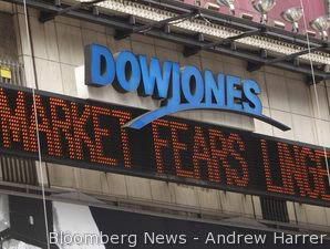 Dow Jones Kembali Angkat Tangan