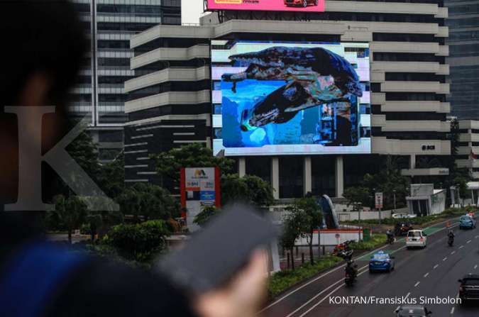 Konstruksi Reklame Ilegal di Jalan Rasuna Said Dibongkar