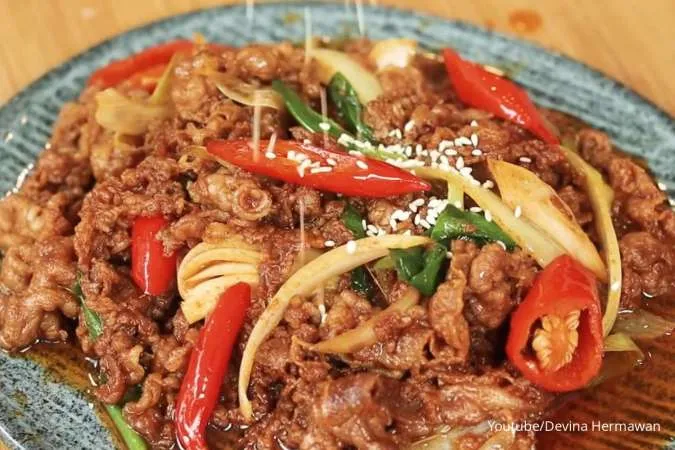 Resep Jeyuk Bokkeum si Daging Tumis Pedas Korea 