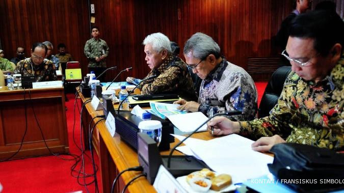 Hatta Rajasa teken revisi Perpres Selat Sunda