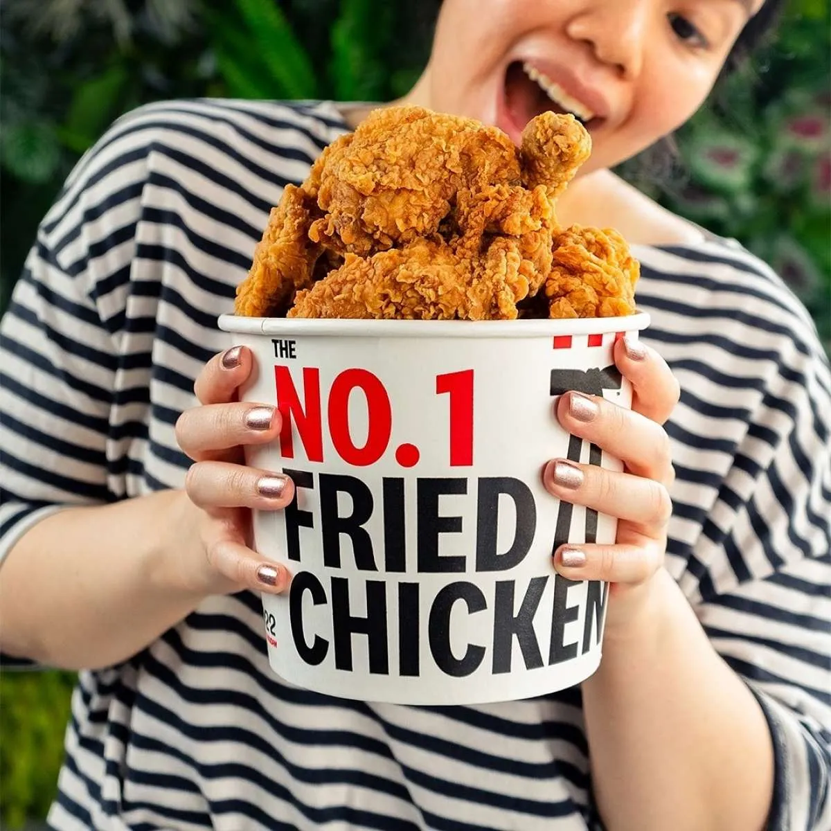 Terbaru! Promo KFC hari ini 27 Mei 2021, 10 potong ayam mulai dari Rp 90.000