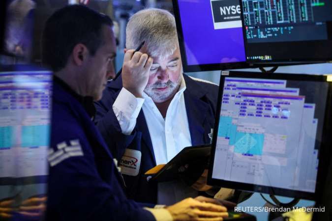 Wall Street Dibuka Merah Terpengaruh Merosotnya Pendapatan Bank-Bank Besar 