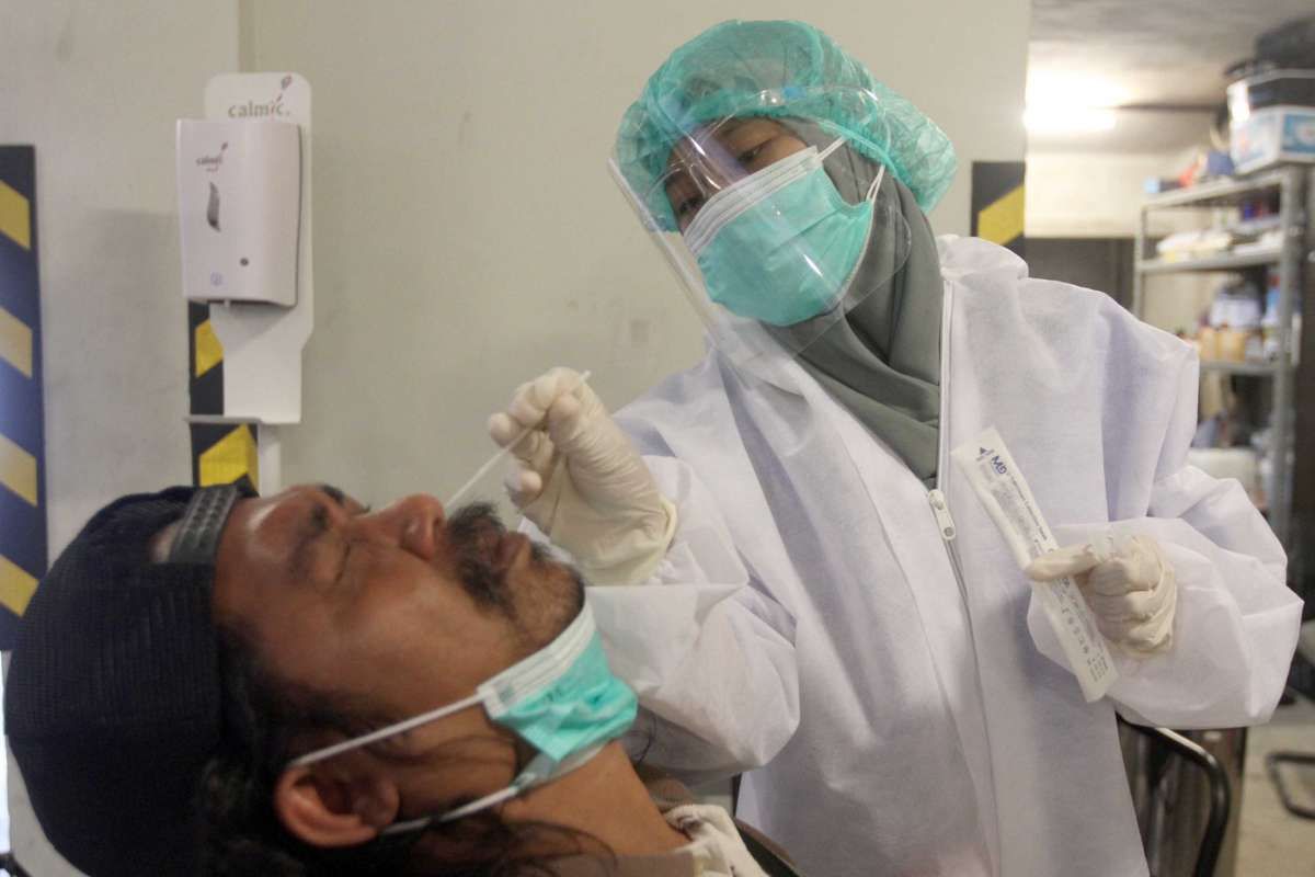Kasus Turun, Penjualan Tes PCR Covid Melandai