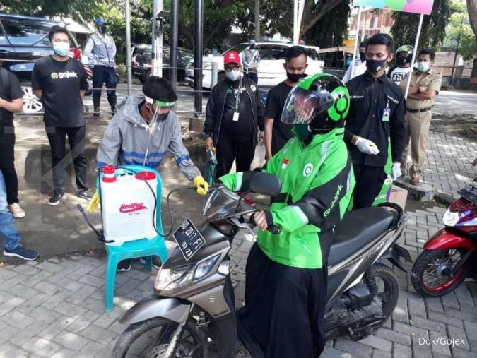 Ekspansi ke Bantaeng, Gojek Serahkan Bantuan Kesehatan ke Posko Induk Covid-19