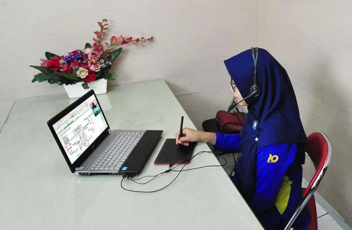 Beralih dari Luring ke Daring, Cara Para Pengajar dan Bimbel Berdamai dengan Pandemi