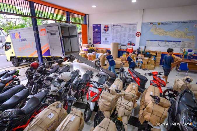 KAI Logistik Fasilitasi Pengiriman Sepeda Motor dan Paket Ikatan Motor Indonesia