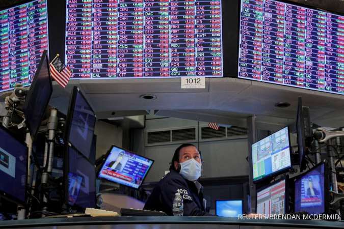 Wall Street Jatuh, S&P 500 dan Nasdaq Cetak Minggu Terburuk Sejak Pandemi Dimulai