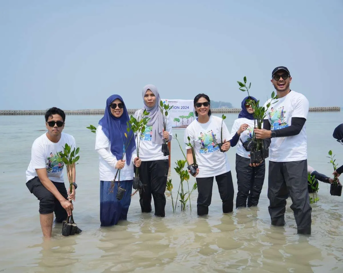 Eco Action: Nusantara Regas Gelar Penanaman 2000 Mangrove dan Aksi Bersih Pantai