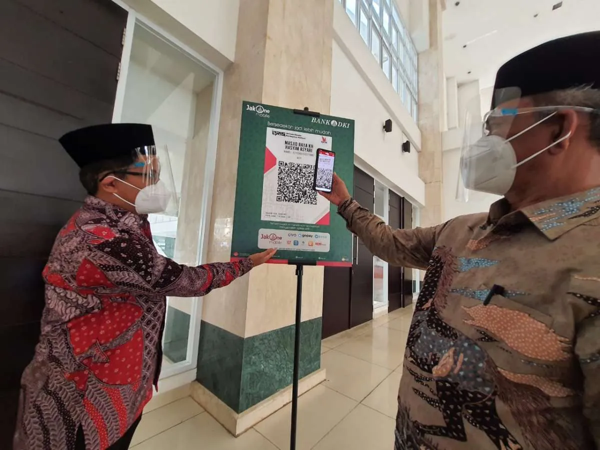Bank DKI menyediakan fitur scan to pay untuk permudah bayar zakat, infaq, dan sedekah