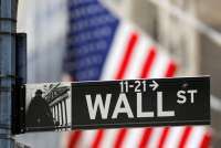 Wall Street Anjlok di Awal September, Yield Obligasi dan Harga Minyak Jadi Beban