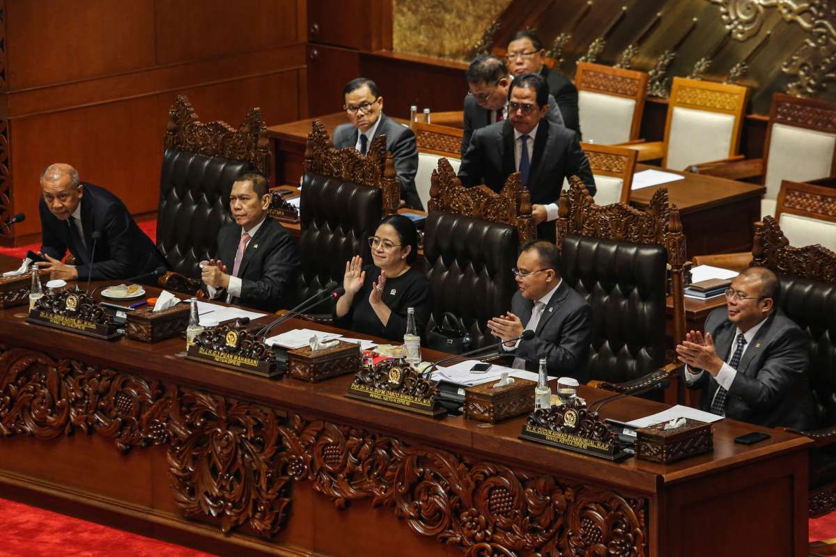 Parlemen Menargetkan Tuntaskan Delapan Aturan