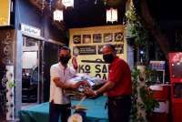 Asyik bisa tukar sampah dengan oli cukup lewat aplikasi Kedai Kopi Sampah