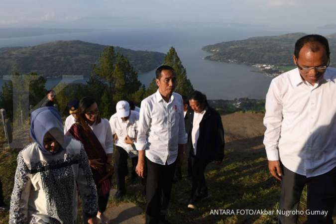 Jokowi sebut 28 tempat wisata sekitar Danau Toba akan ditata