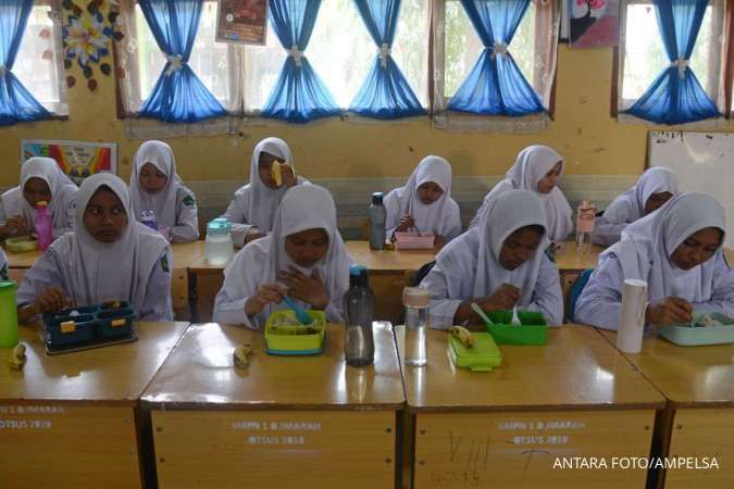 Sri Mulyani Targetkan Anggaran Pendidikan Rp 741,7 Triliun, Ada Makan Siang Gratis?