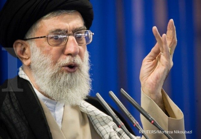Ayatollah Ali Khamenei: Iran tidak akan pernah bicara dengan AS