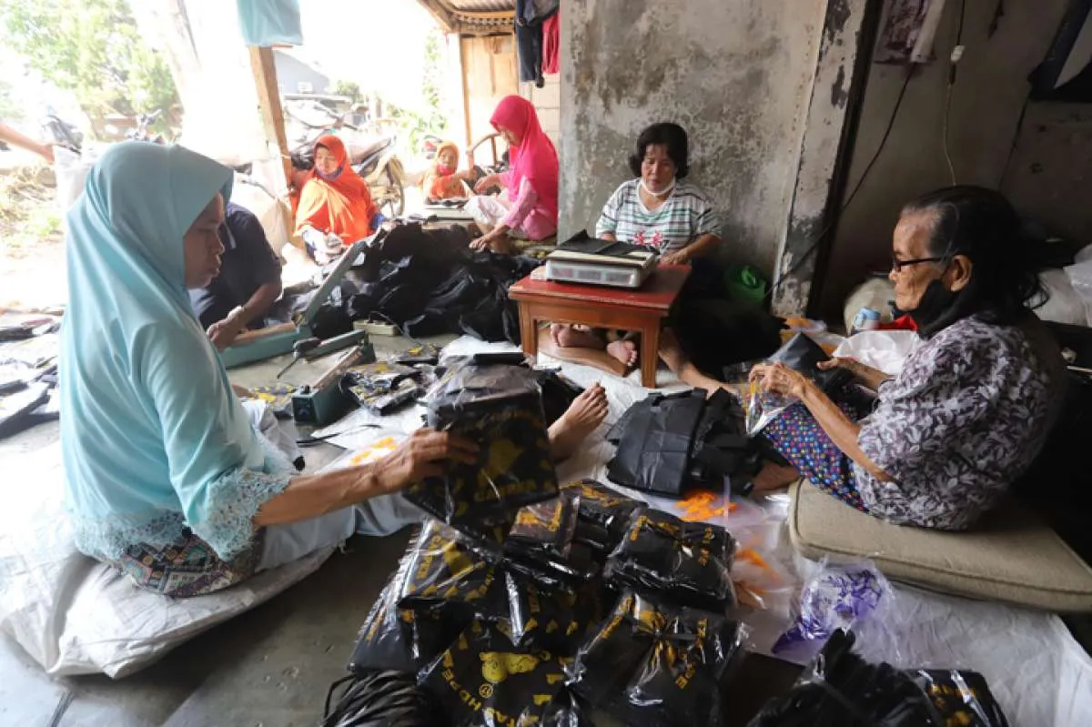 BPS: Mayoritas Penduduk Indonesia Masih Bekerja di Sektor Informal