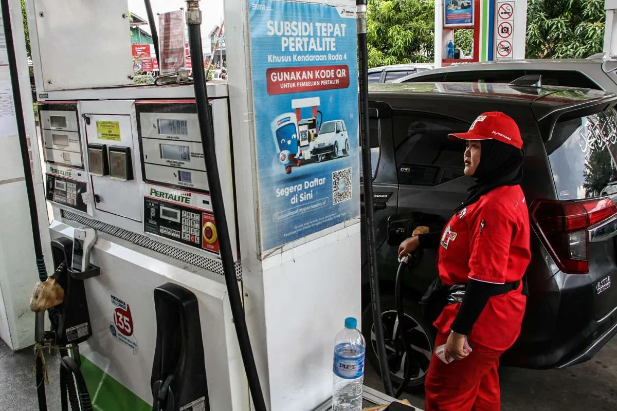 Kebijakan E10: Antara Peluang Ekonomi Rakyat dan Ancaman Dominasi Korporasi