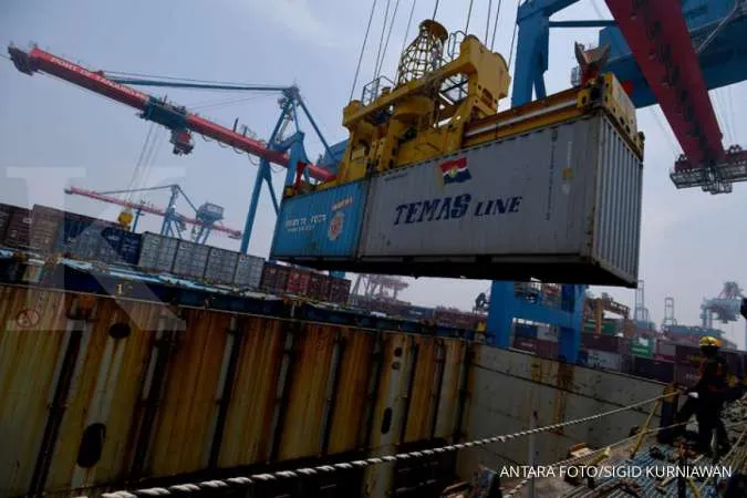 Indonesia's exports and imports grow more than expected in March