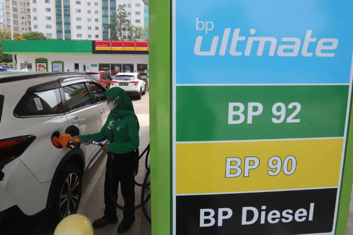 BP-AKR Resmi Turunkan Harga Produk BBM, Ini Rincian Harganya
