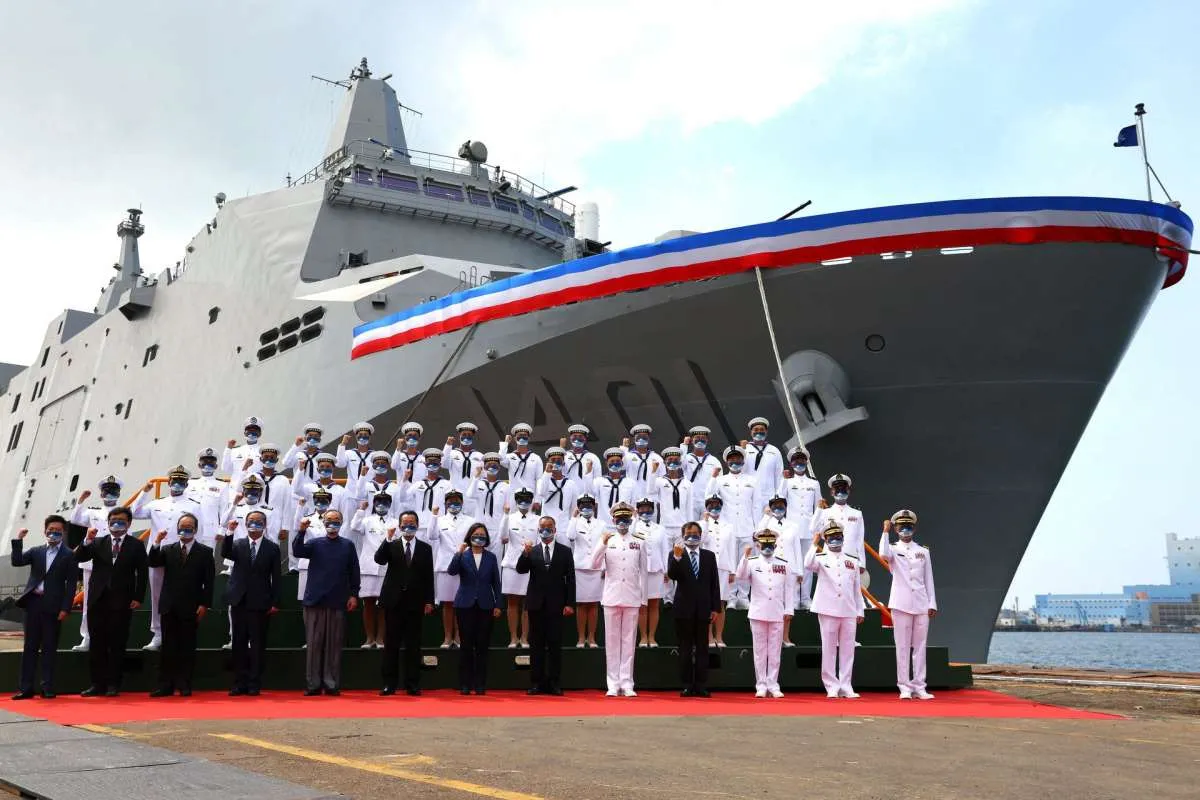Taiwan Perkenalkan Kapal Amfibi Baru Buatan Dalam Negeri