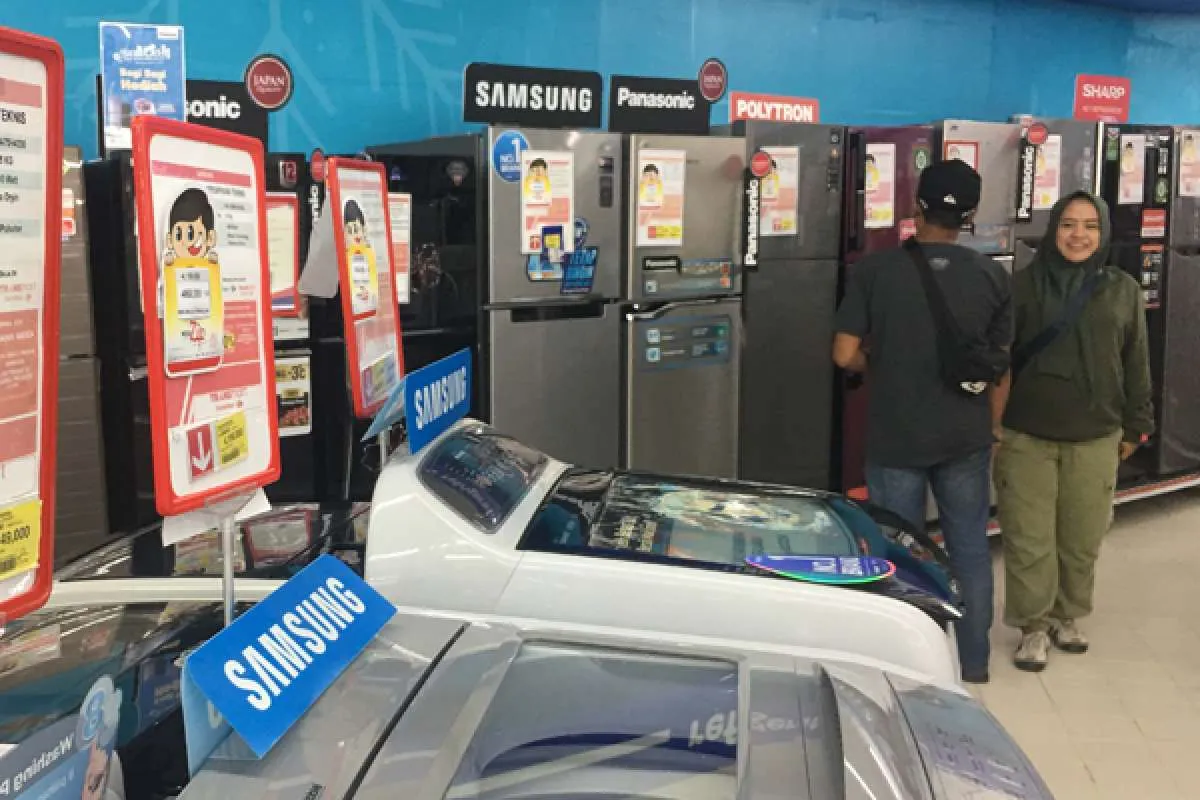 Penjualan dan produksi elektronik lokal kian merosot tajam