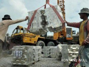 Harga timah lanjut reli, saham TINS melaju 3%