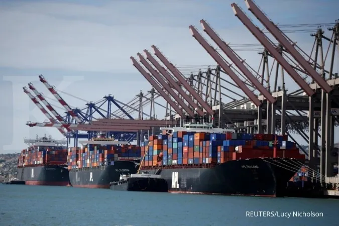 US Trade Deficit Widens in May on Weak Exports