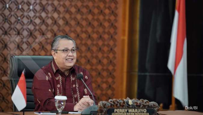 Indonesia central bank holds rates, stresses quantitative easing for economic support