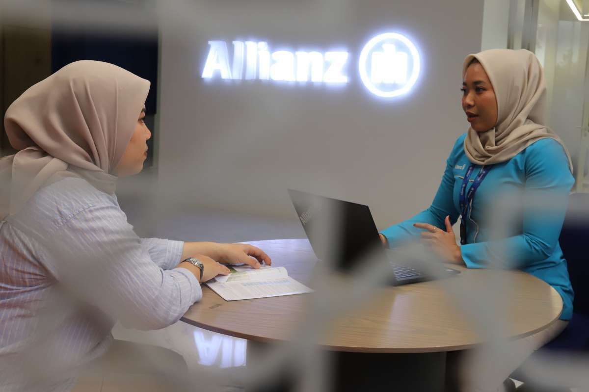 Belanja Tertahan, Kinerja Asuransi Syariah Tertekan