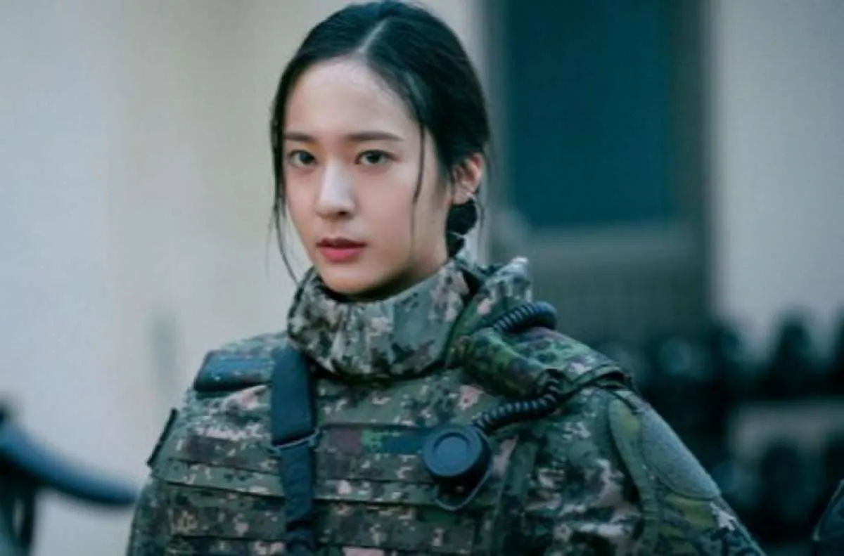 Drakor terbaru Krystal dan Jang Dong Yoon rilis 2 poster, tampilkan thriller militer