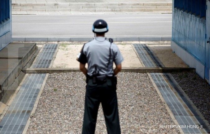 Saat patroli laut dekat perbatasan, seorang perwira Korea Selatan hilang