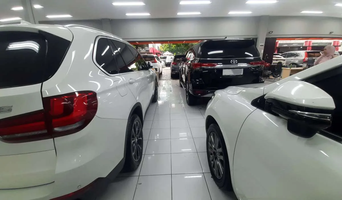 Diskon Gila-gilaan Harga Mobil Bekas Jelang Akhir Tahun, Waktu yang Tepat untuk Beli?