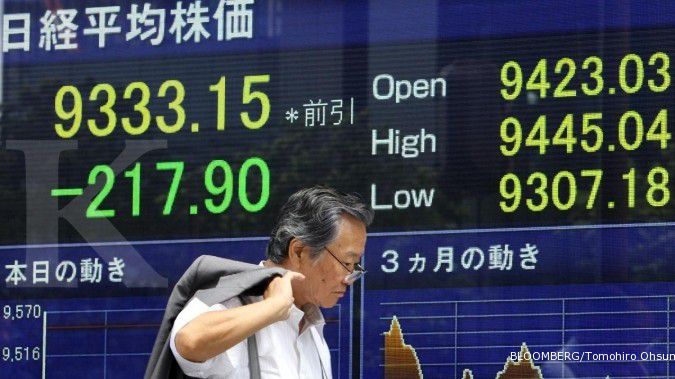 Bursa Asia turun jelang rilis data ekonomi China