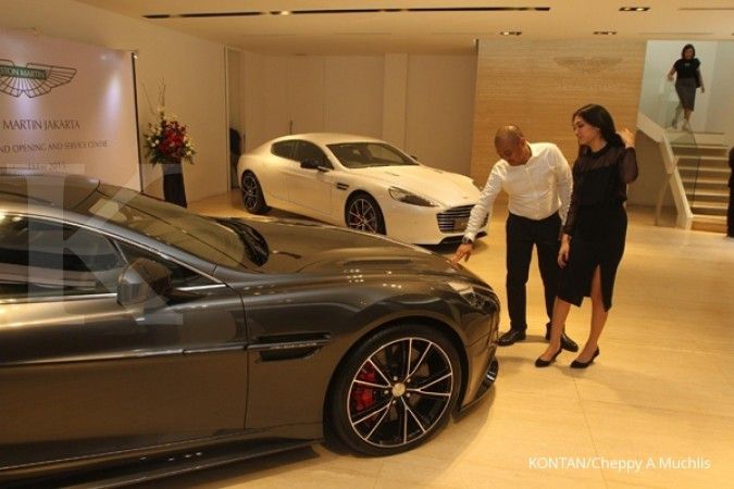 Mobil James Bond 007 di lelang