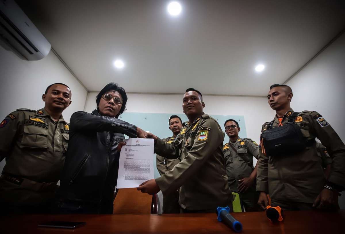 Tolak Penghentian Status Honorer Satpol PP