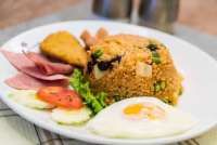 Rekomendasi Tempat Nasi Goreng Enak di Bandung yang Terkenal Ramai Terus