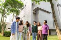 Universitas vs Politeknik: Apa Bedanya dan Mana yang Lebih Cocok untuk Masa Depanmu?