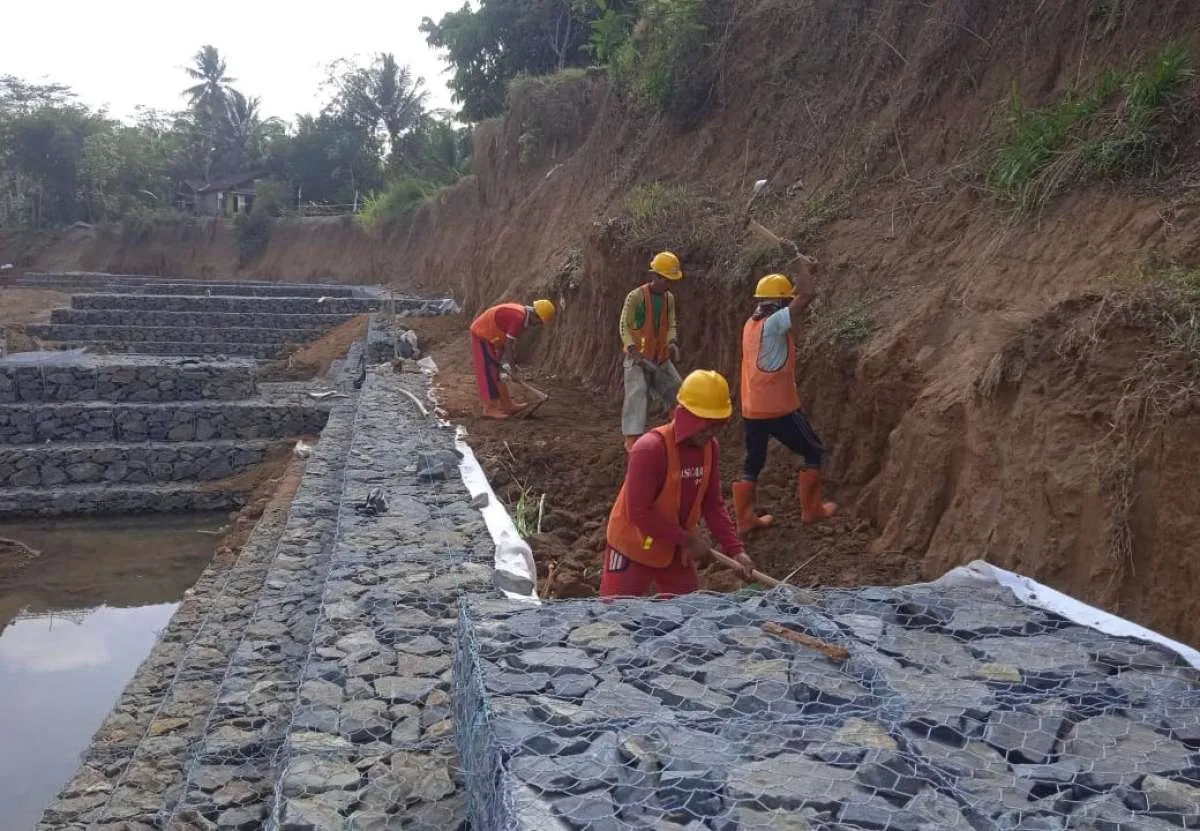 Brantas Abipraya Bangun Pengendali Banjir di Bandara YIA, Target Tuntas Akhir 2023