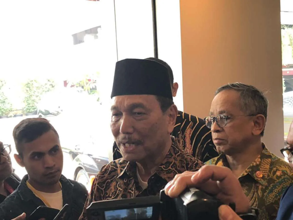Luhut minta Jepang jangan dikte Indonesia soal kereta cepat Jakarta-Surabaya