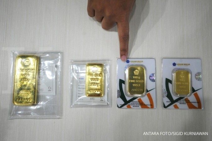 Harga acuan emas Antam turun Rp 3.000 per gram